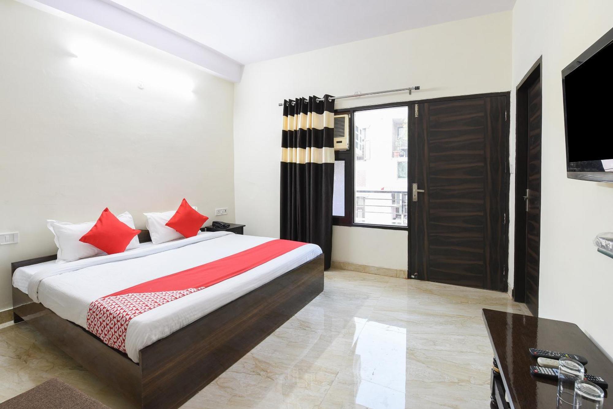 Hotel O Club Residency นิวเดลี ภายนอก รูปภาพ